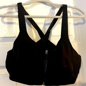 Knockout by VS black ultra max sports bra, front zip, size 36D, EUC!